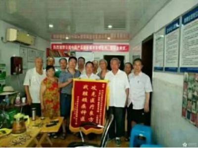 2025年全国两会特别报道 中国好医师——周万成教授