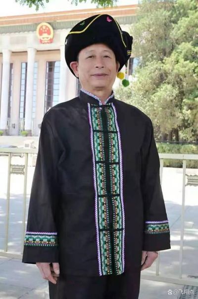 贯彻落实两会精神 访新时代国医名师---潘宝建