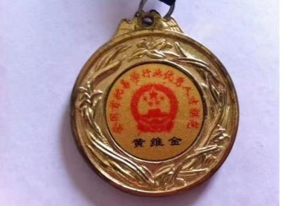 听党中央指挥将伟大的社会革命进行到底